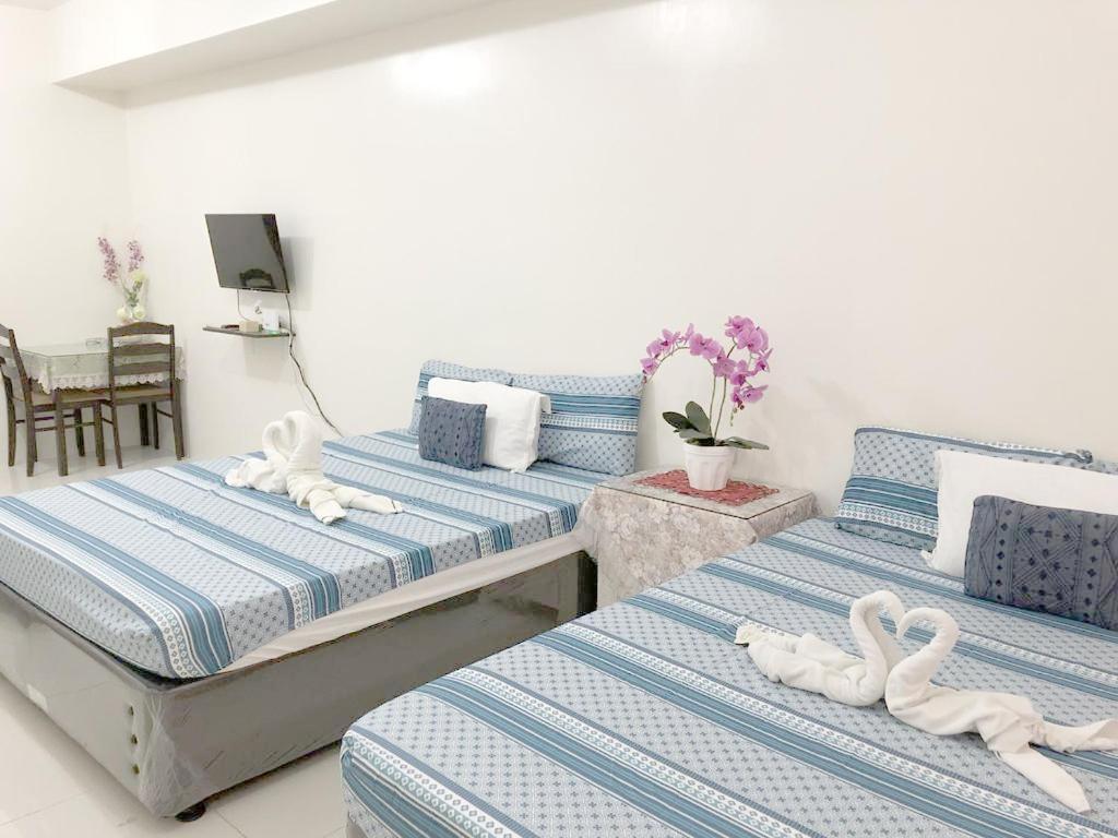 Smdc Tagaytay Taal Lake Condo Cook Netflix No Balcony No Free Parking Tagaytay City Exterior photo