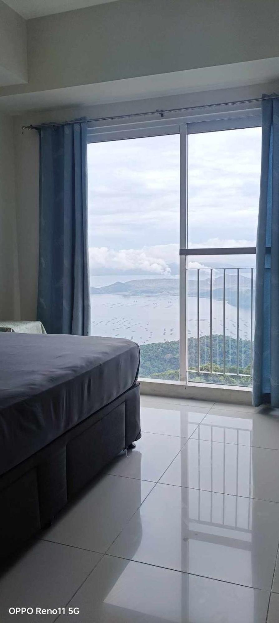 Smdc Tagaytay Taal Lake Condo Cook Netflix No Balcony No Free Parking Tagaytay City Exterior photo